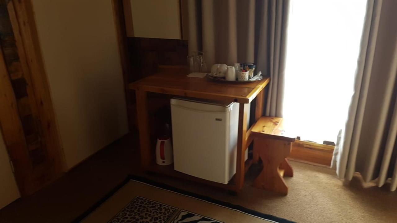 Nkwasi Lodge 파리스 외부 사진
