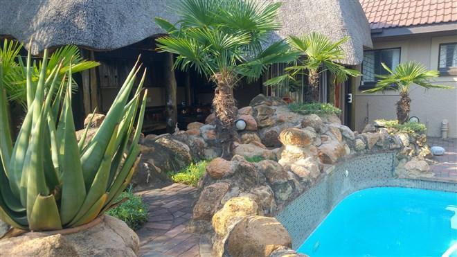 Nkwasi Lodge 파리스 외부 사진